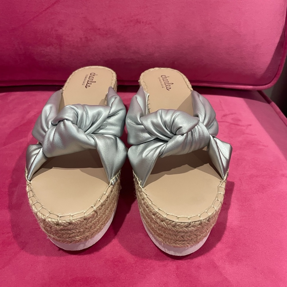Charles by Charles David Scoop Sandals - Picture 2 of 5